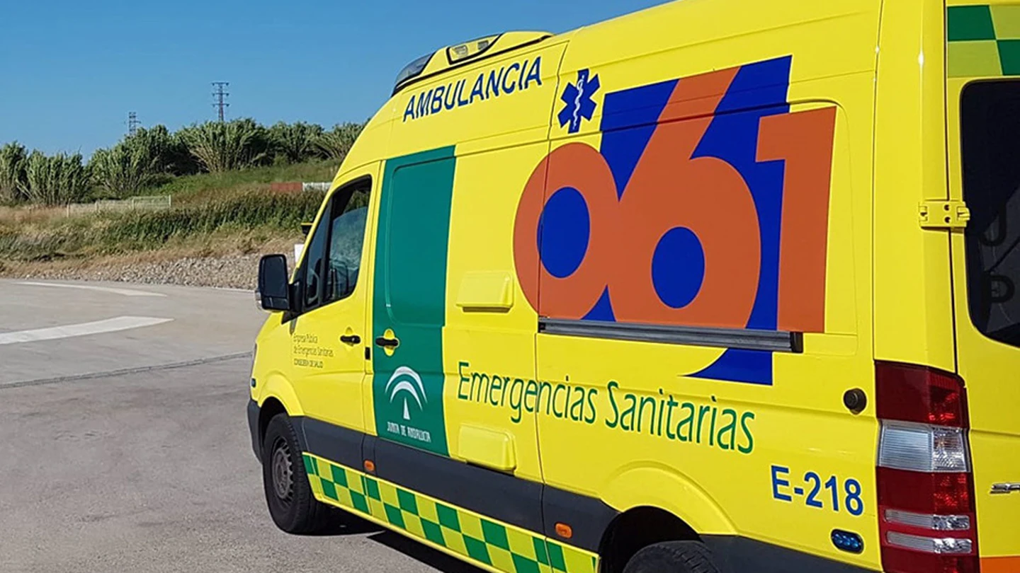 Ambulancia perteneciente al 061. Ambulancia perteneciente al 061.