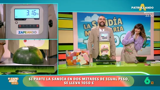El corte de Rozalén convierte a Avelino en ganador de los 1.050 euros de bote de la 'sandía millonaria' Tras varios programas en los que no han logrado dar con dos mitades perfectas, Rozalén se ha convertido en la cortadora que ha dado suerte al concursante que ha participado en el concurso.