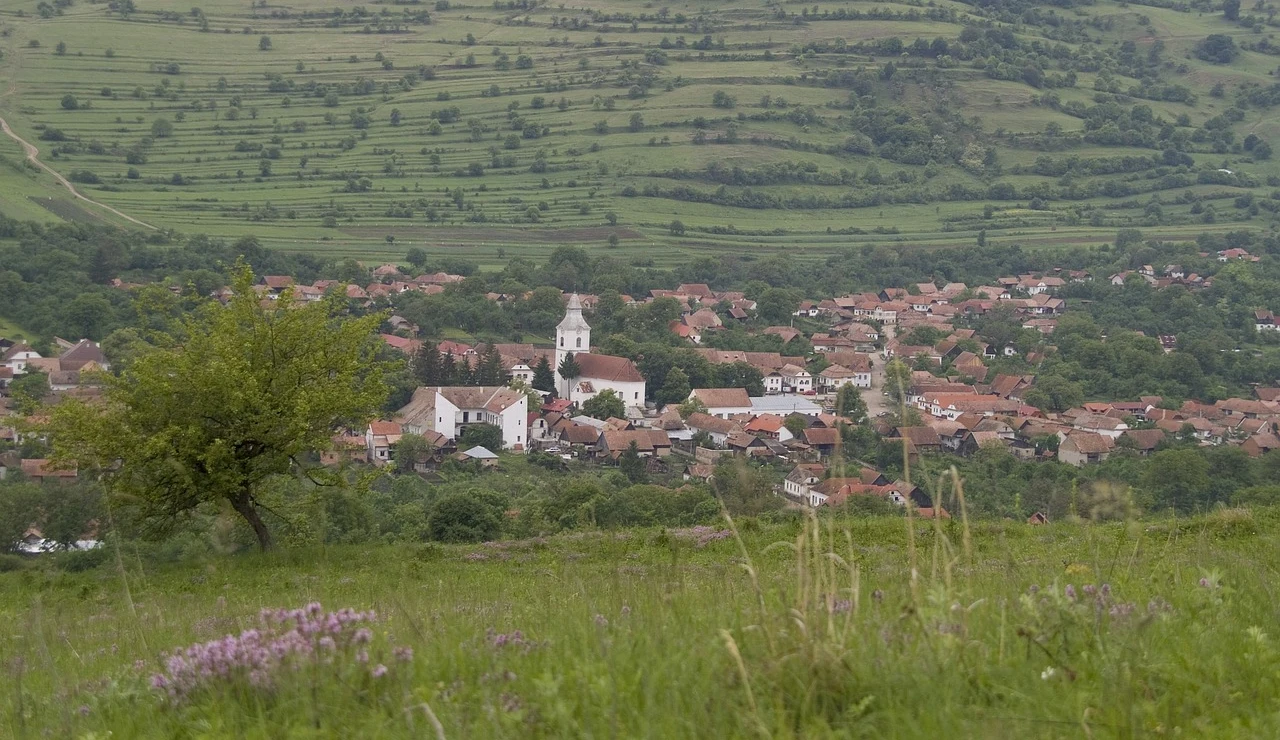 Foto de un pequeño pueblo de Rumanía