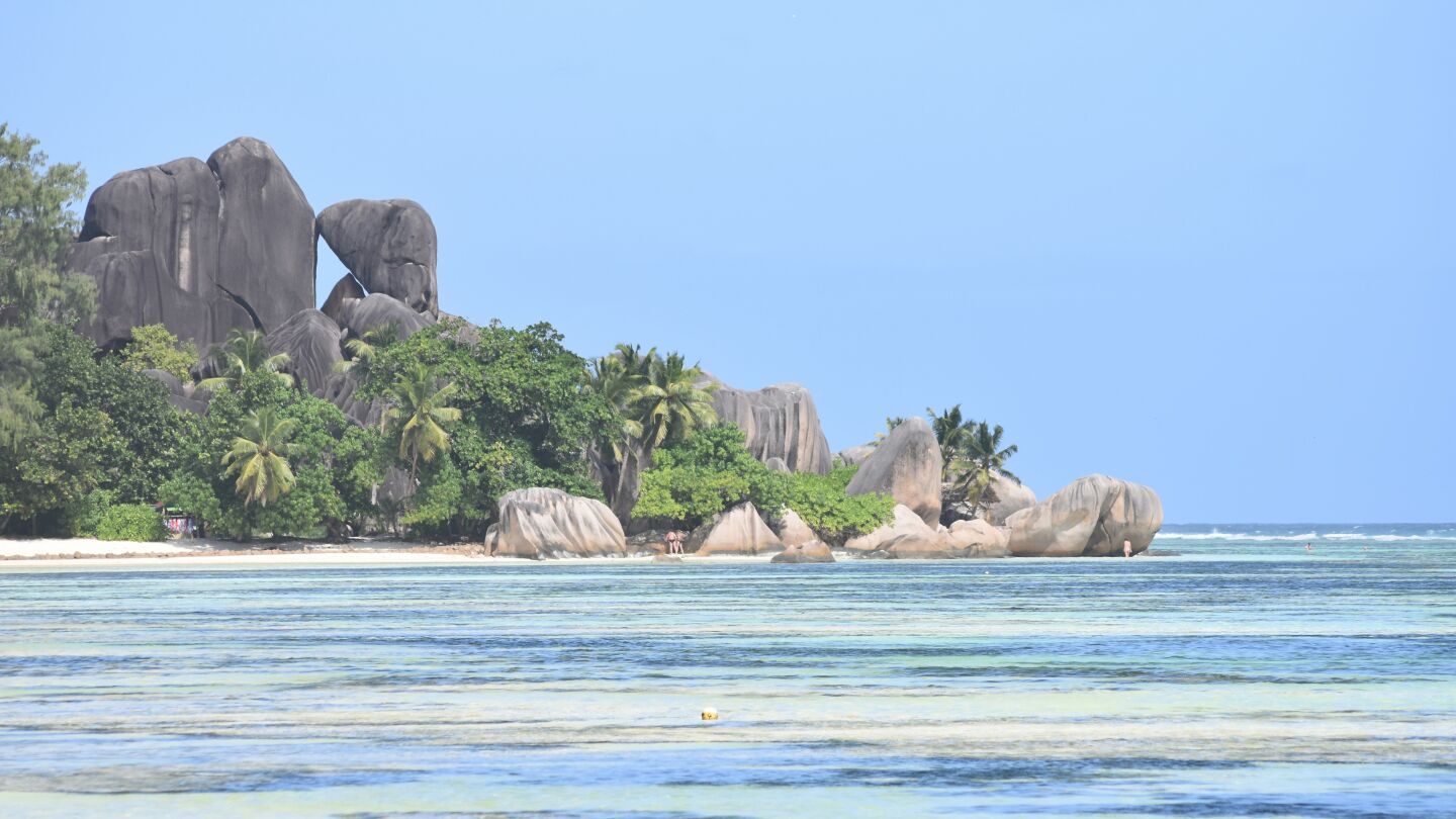 Espectacular vista de una playa en las Seychelles.