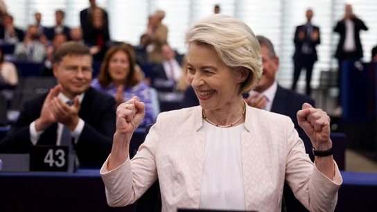 Ursula von der Leyen celebra su reelección como presidenta de la Comisión Europea para un segundo mandato, este 18 de julio. Ursula von der Leyen celebra su reelección como presidenta de la Comisión Europea para un segundo mandato, este 18 de julio.