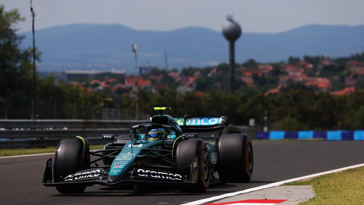 Fernando Alonso, en el Aston Martin