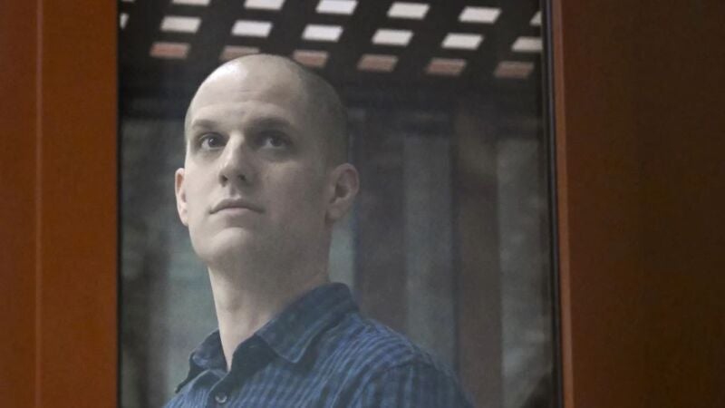 Condenado en Rusia a 16 años de prisión por espionaje el periodista estadounidense Evan Gershkovich