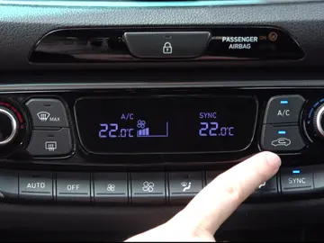 Así es como debes usar el aire acondicionado del coche según el clima que haga Así es como debes usar el aire acondicionado del coche según el clima que haga