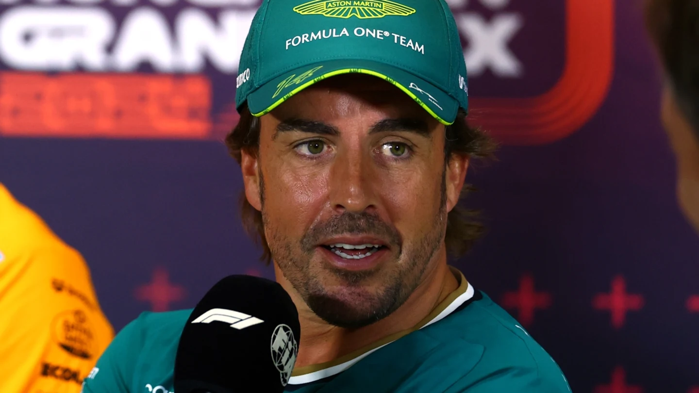 Fernando Alonso, piloto de Aston Martin Fernando Alonso, piloto de Aston Martin