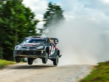 Kalle Rovanperä da un paso al frente tras sacar de ritmo a Ogier y Sesks Kalle Rovanperä da un paso al frente tras sacar de ritmo a Ogier y Sesks