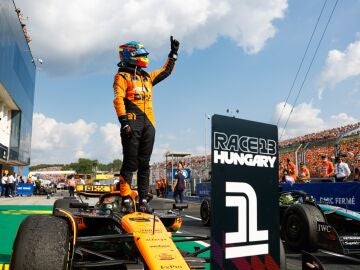 Oscar Piastri gana un Gran Premio de Hungría con batalla interna en McLaren 