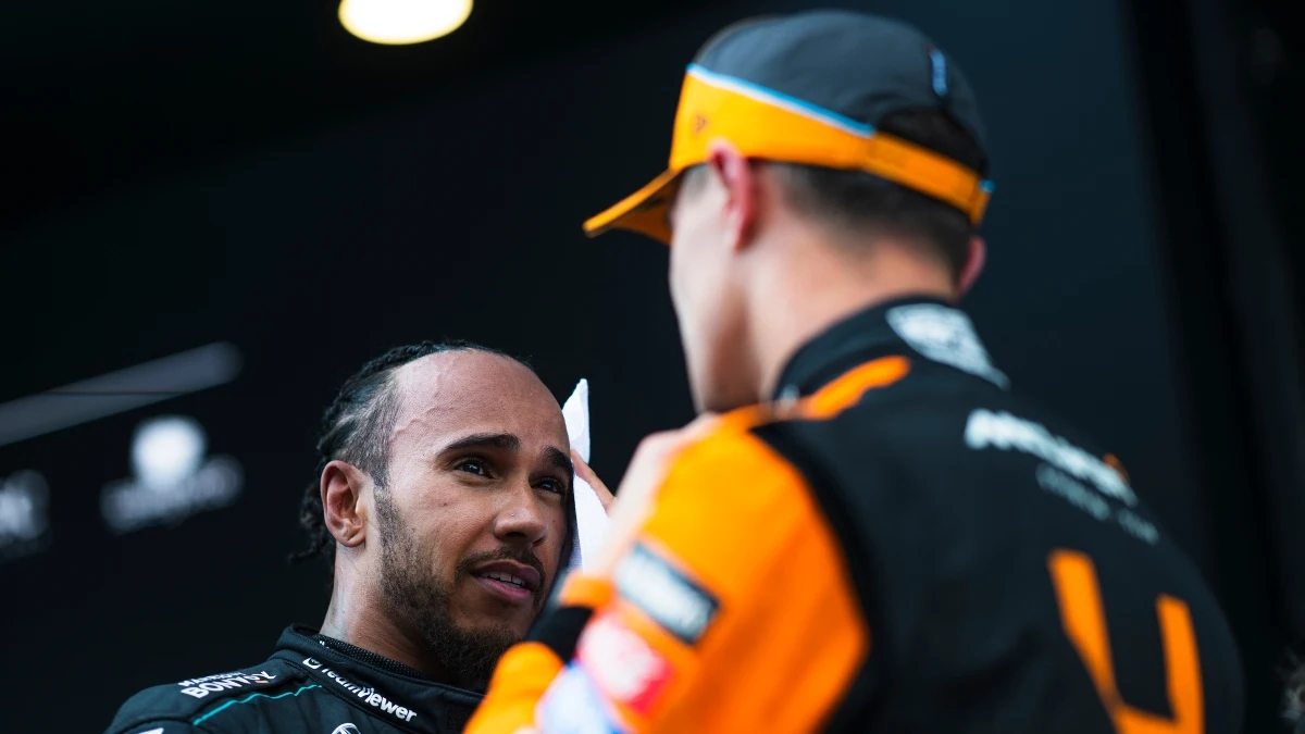 Lewis Hamilton, con Lando Norris