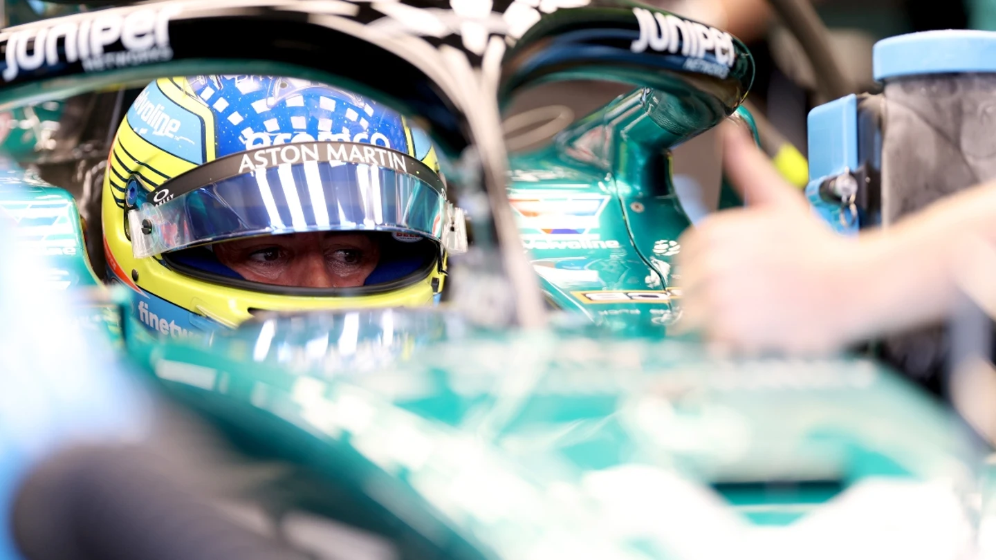 Fernando Alonso, a bordo del Aston Martin Fernando Alonso, a bordo del Aston Martin