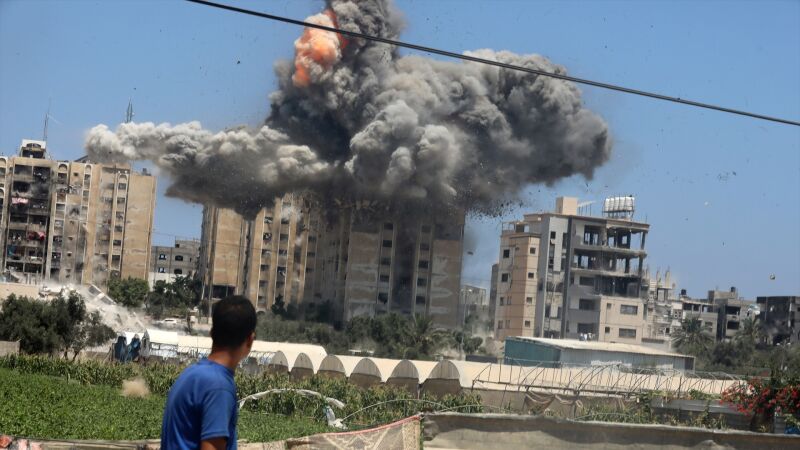 Un ataque israelí del sábado contra un edificio en Al-Nusairat, en el centro de la franja de Gaza