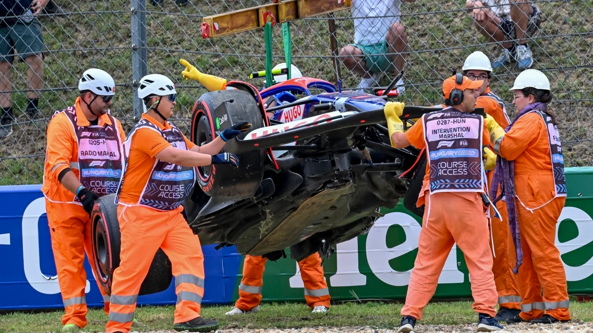 El coche de Yuki Tsunoda, destrozado