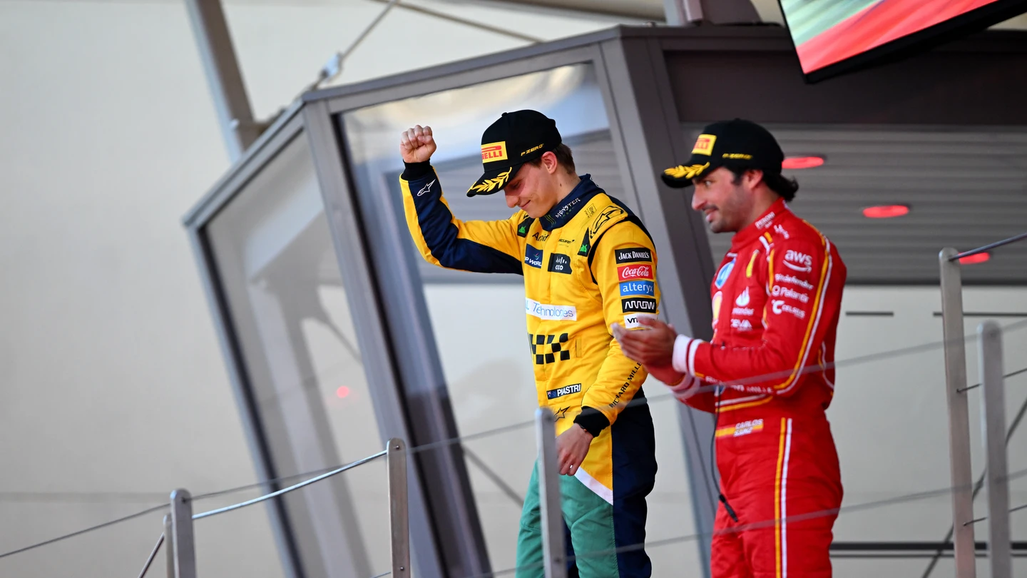 Carlos Sainz y Oscar Piastri Carlos Sainz y Oscar Piastri