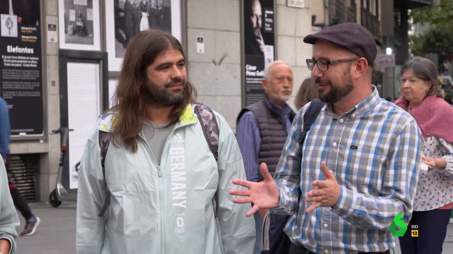 As&iacute; responde un hombre a los que "sin comerlo ni beberlo se hacen millonarios porque se les muere un abuelo"