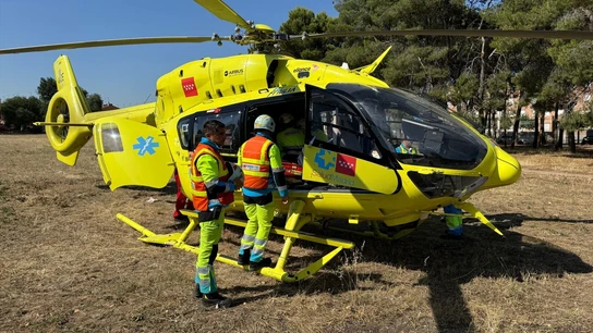 Helicóptero del SUMMA 112 que evacuó al menor. Helicóptero del SUMMA 112 que evacuó al menor.