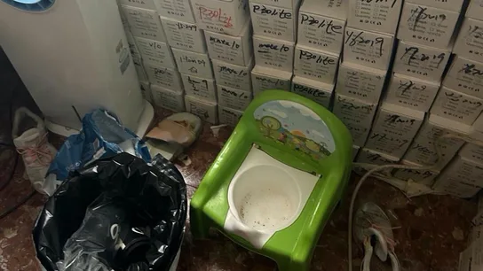 Liberan a una mujer encerrada por su padre en condiciones insalubres en una habitación en Madrid Liberan a una mujer encerrada por su padre en condiciones insalubres en una habitación en Madrid