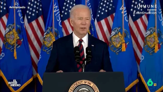Vídeos Manipulados - Joe Biden desvela sus tácticas para seducir a su "chica" En este montaje de El Intermedio Joe Biden, presidente de Estados Unidos, desvela durante un mitin sus tácticas de seducción para conquistar a su "chica" que van de darle "besitos por todo el cuerpo" a comerle "los labios".