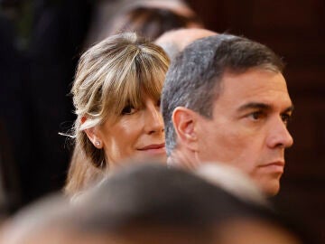 Imagen de archivo del presidente del gobierno, Pedro Sánchez, y su esposa, Begoña Gómez. 