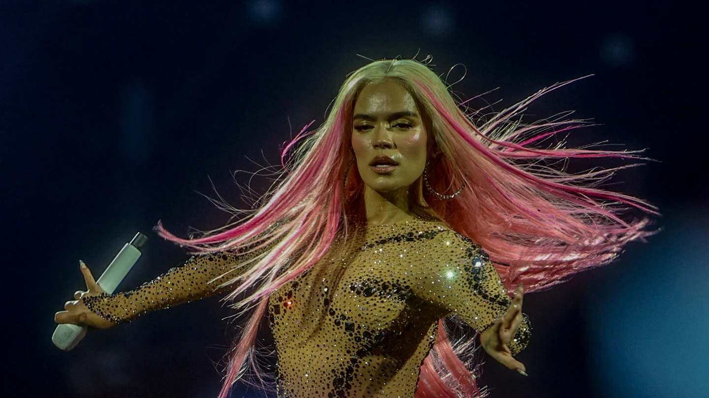 La cantante Karol G durante una actuación, en el Santiago Bernabéu, a 20 de julio de 2024, en Madrid (España). La cantante Karol G durante una actuación, en el Santiago Bernabéu, a 20 de julio de 2024, en Madrid (España).