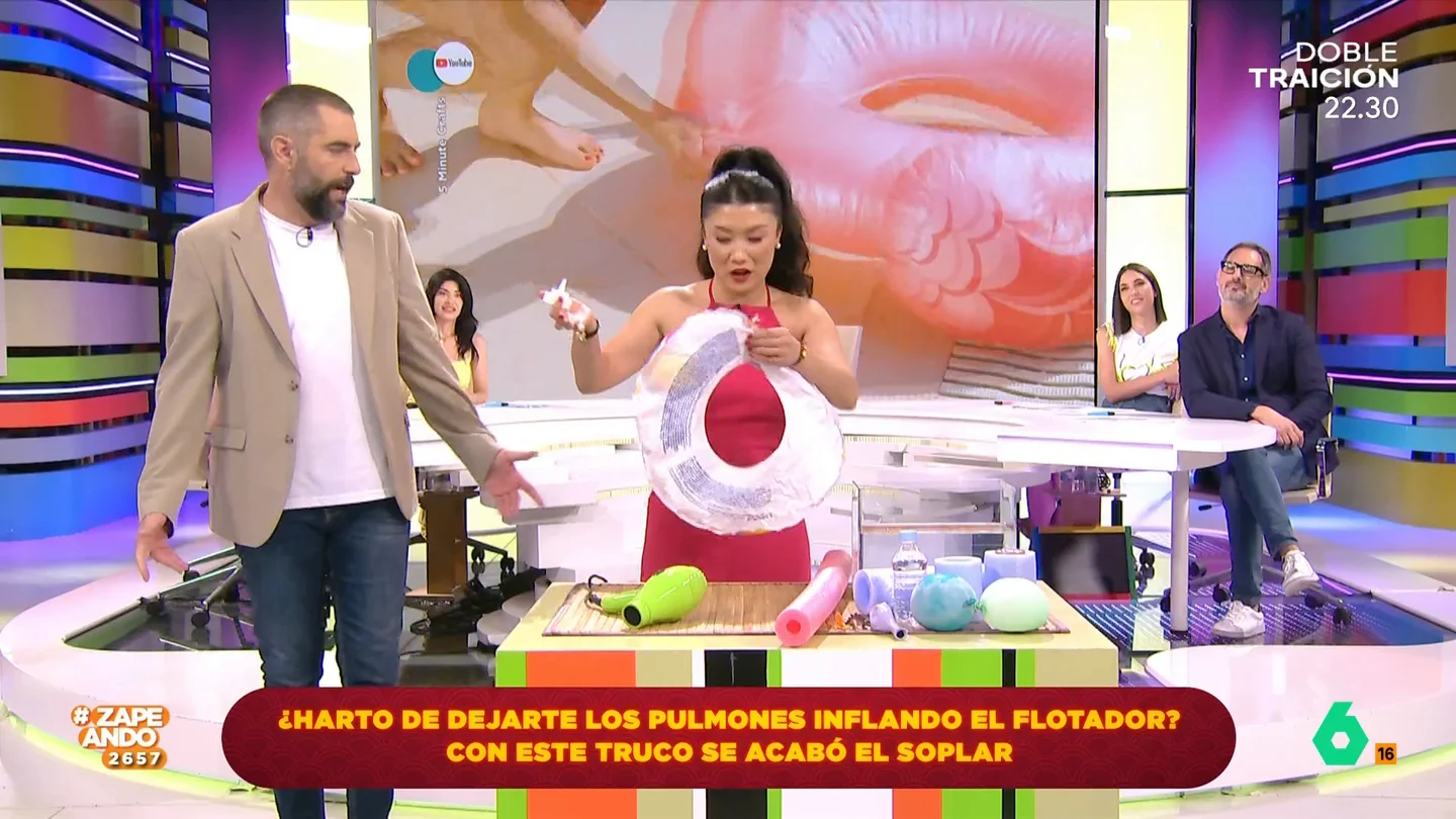 El truco de Jiaping para inflar el flotador y no morir en el intento El truco de Jiaping para inflar el flotador y no morir en el intento