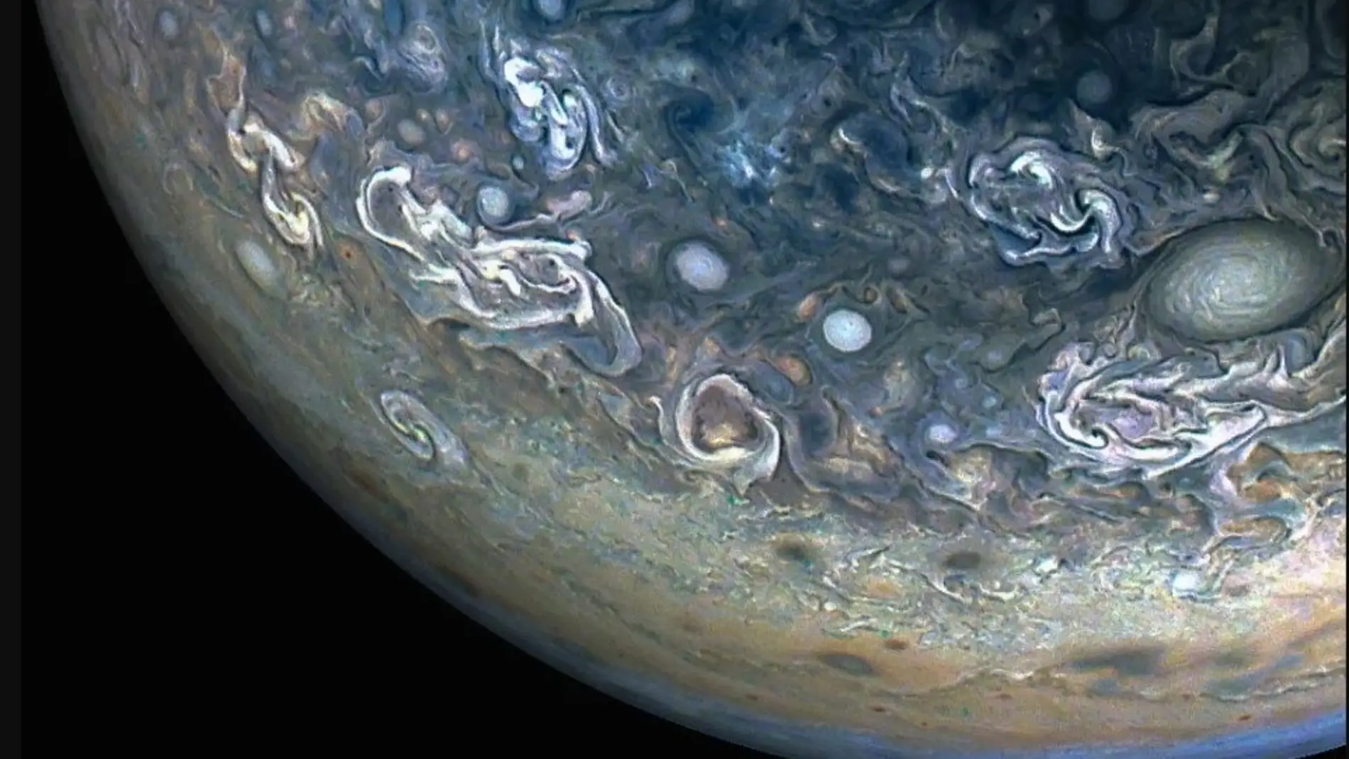 Procesamiento de imágenes por Gary Eason de la NASA Procesamiento de imágenes por Gary Eason de la NASA