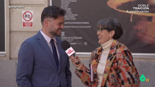 Gabriel Rufián recuerda su primer concierto: "Fue uno de Olé Olé, Marta Sánchez todavía no cantaba el himno español" La reportera visitó la Carrera de San Jerónimo para charlar con los diputados sobre música. ¿Le gusta ir a conciertos? ¿Han conseguido conocer a sus cantantes preferidos? ¿Cuál fue el concierto que más les marcó?
