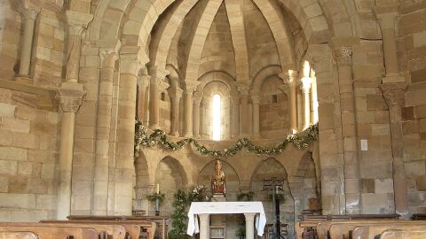 Interior de la Iglesia de Santa María de Eunate