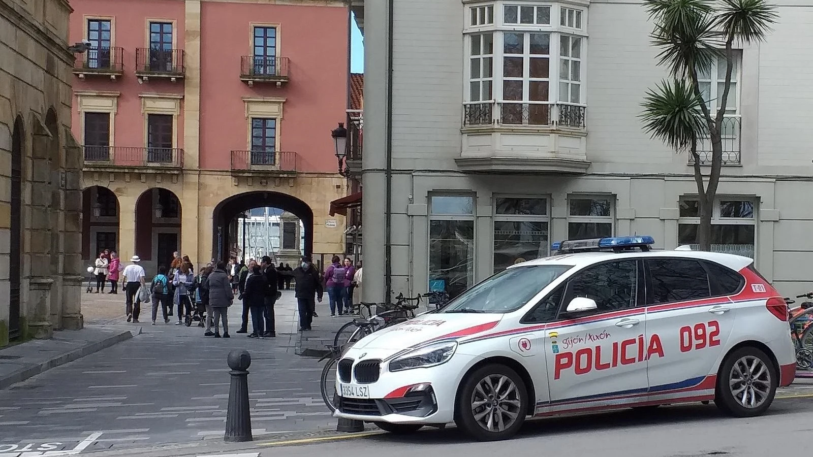 Coche patrulla de la Policía Local de Gijón