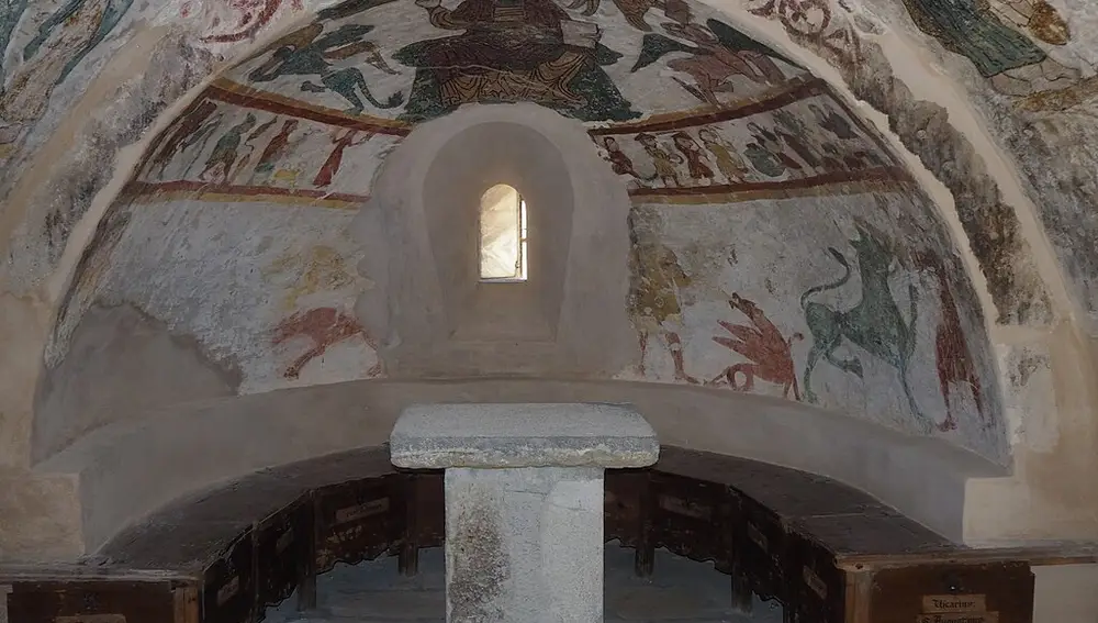Interior de la Catedral de Roda Interior de la Catedral de Roda