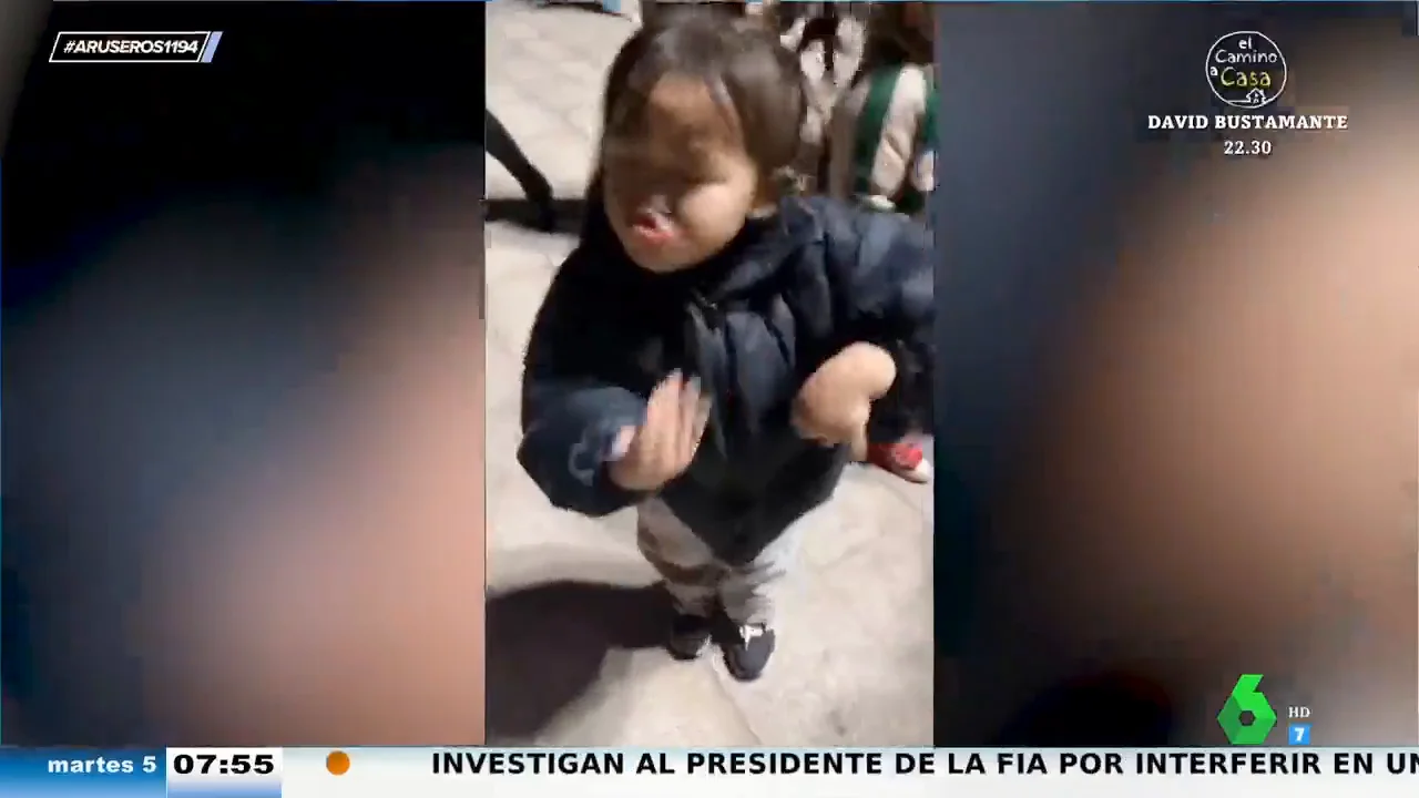 El viral baile de una niña que deja alucinados a los tertulianos de Aruser@s: "Lo da absolutamente todo"