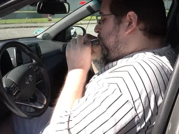 La DGT indica con cuantas cervezas puedes dar positivo en un control de alcoholemia La DGT indica con cuantas cervezas puedes dar positivo en un control de alcoholemia
