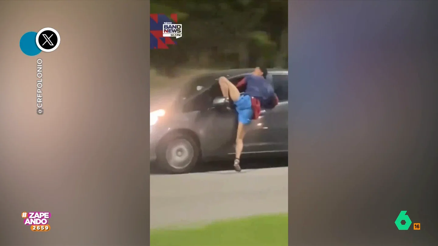 Intento de robo frustrado: un conductor se lleva al ladrón enganchado en la ventanilla El caco no se dio cuenta de que el propietario del vehículo estaba dentro del coche y esto provocó que el robo terminara de la peor manera para él.
