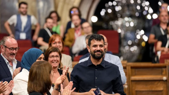 El diputado Ruben Wagensberg, este jueves en el Parlament después de regresar a España tras el archivo del caso Tsunami El diputado Ruben Wagensberg, este jueves en el Parlament después de regresar a España tras el archivo del caso Tsunami
