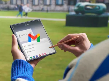 Un plegable y Gmail Un plegable y Gmail
