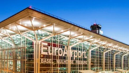 Fachada del aeropuerto de Basilea-Mulhouse-Friburgo, en una imagen de archivo. Fachada del aeropuerto de Basilea-Mulhouse-Friburgo, en una imagen de archivo.