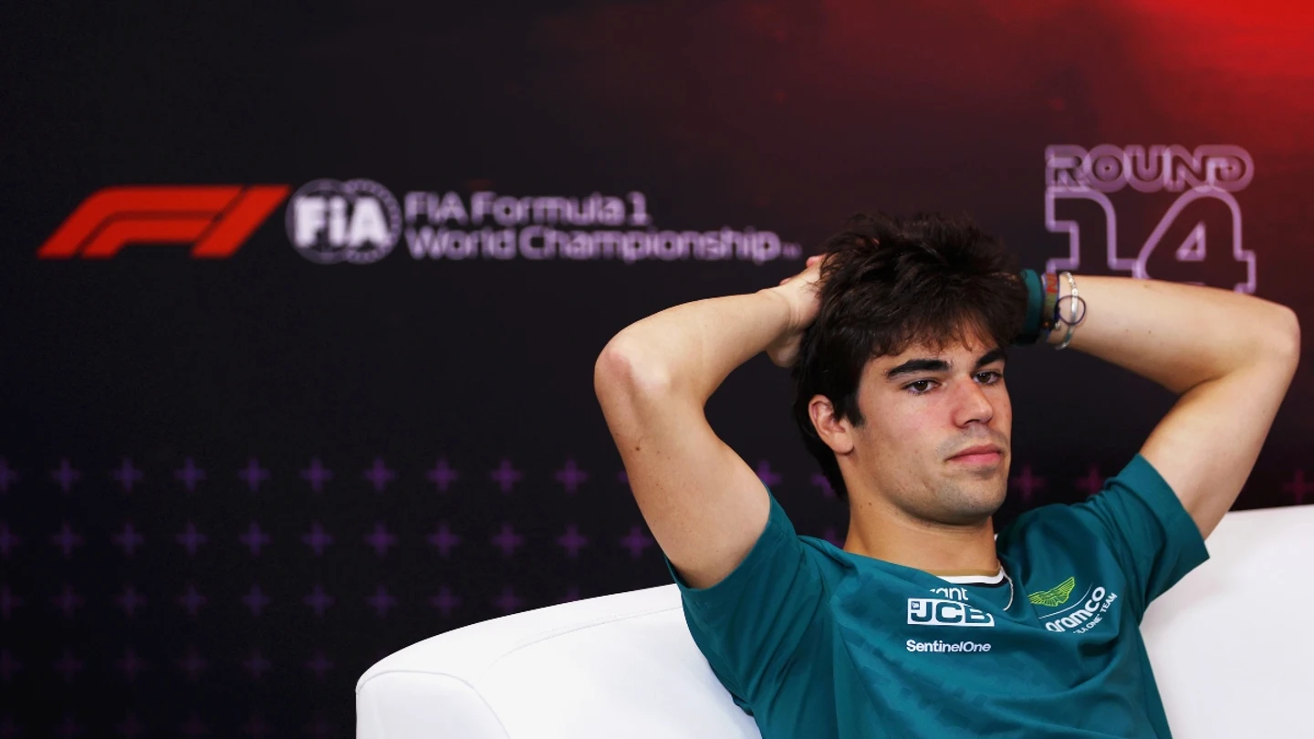 Lance Stroll, piloto de Aston Martin Lance Stroll, piloto de Aston Martin