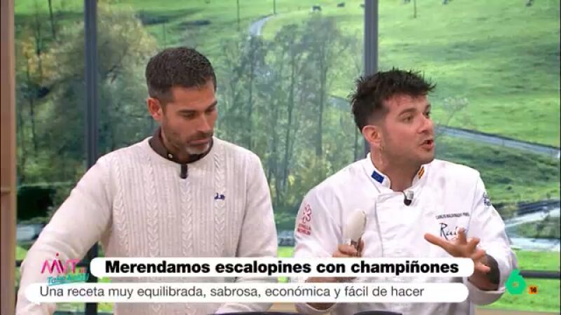 Carlos Maldonado cocina en directo escalopines con champiñones