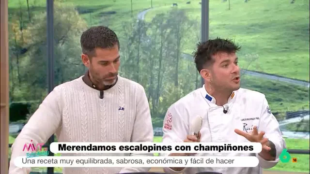 Carlos Maldonado cocina en directo escalopines con champiñones