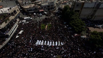 Los drusos lloran la muerte de los 12 niños y adolescentes en un ataque contra un campo de fútbol en el norte de Israel