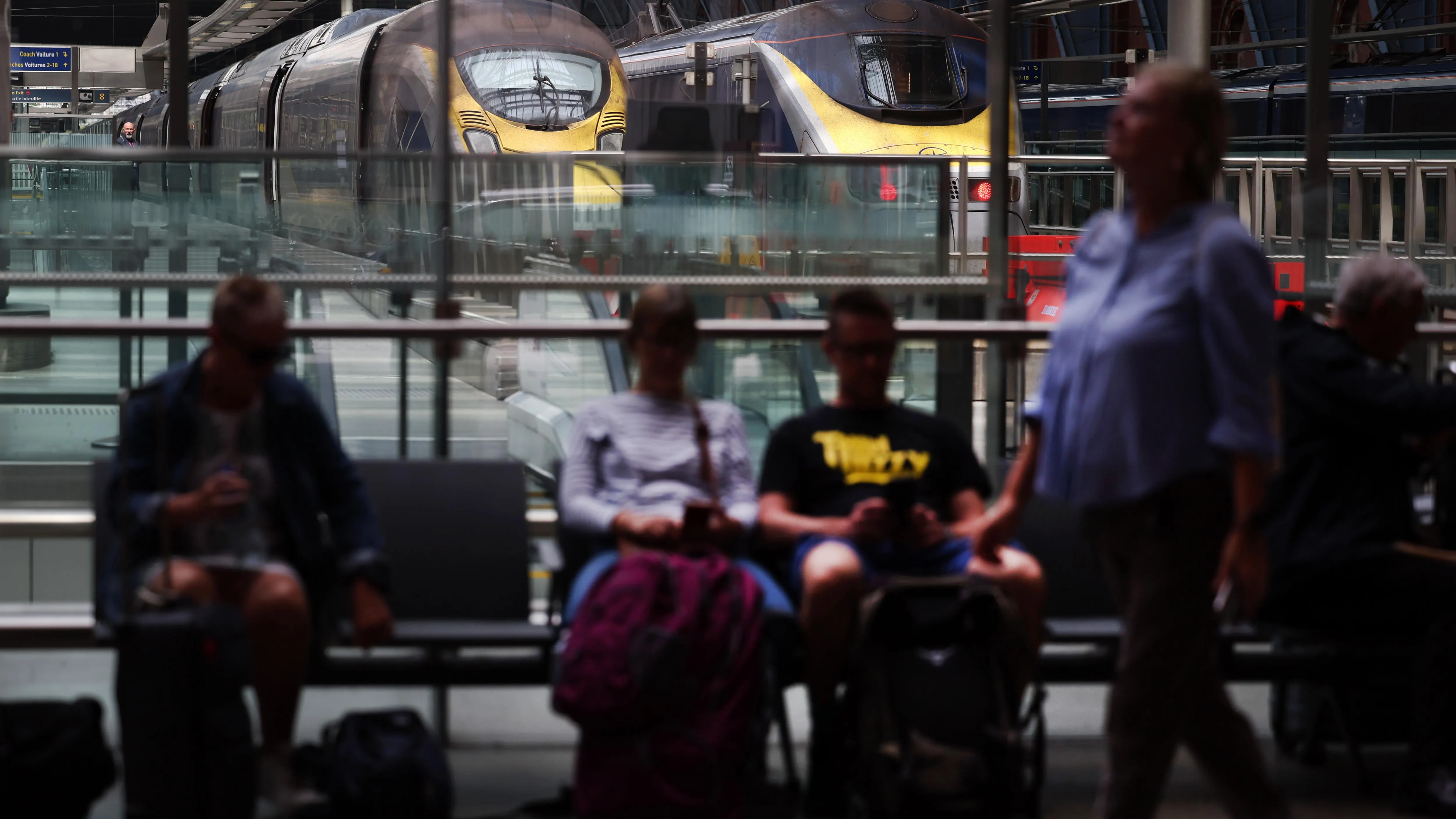 Pasajeros el Eurostar en la estación de St. Pancras