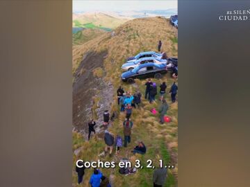El cuestionable plan veraniego que ha organizado un grupo de amigos: una carrera de coches sin conductor