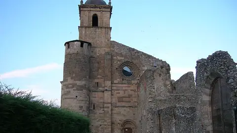 Monasterio de Santa María de Carracedo, en León Monasterio de Santa María de Carracedo, en León