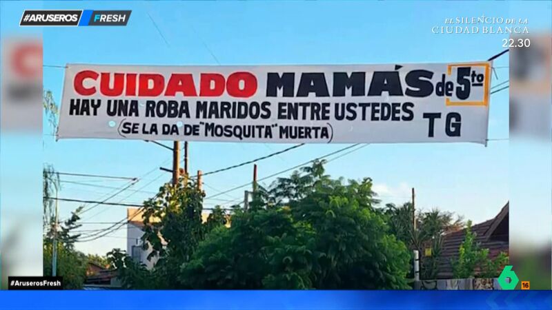 El insólito cartel con el que ha amanecido un colegio de Buenos Aires: "Cuidado mamás hay un robamaridos"