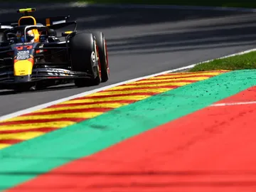 Red Bull se decanta por mantener a Checo Pérez en su asiento Red Bull se decanta por mantener a Checo Pérez en su asiento