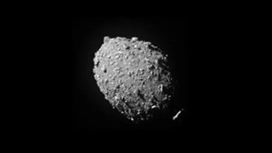 Los secretos del asteroide "Dimorphos" permitirán mejorar las estrategias de defensa de la Tierra El asteroide "Dimorphos" captado por la sonda "DART" de la NASA