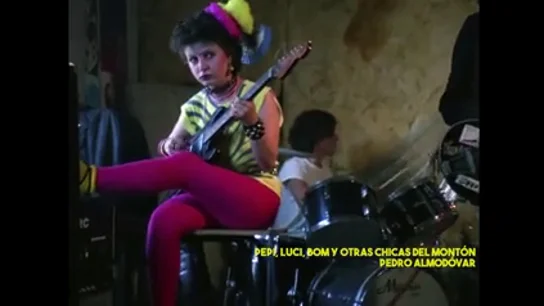 Un músico de Tino Casal recuerda que era "la cabeza de león" de la Movida: "Alaska venía a su casa a ver que ropa íbamos a utilizar" Un músico de Tino Casal recuerda que era "la cabeza de león" de la Movida: "Alaska venía a su casa a ver que ropa íbamos a utilizar"