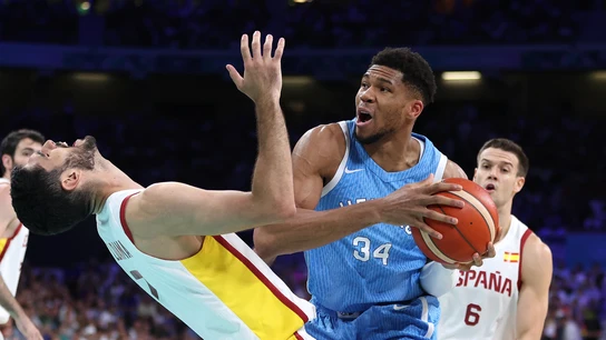 Santi Aldama y Giannis Antetokoumpo Santi Aldama y Giannis Antetokoumpo