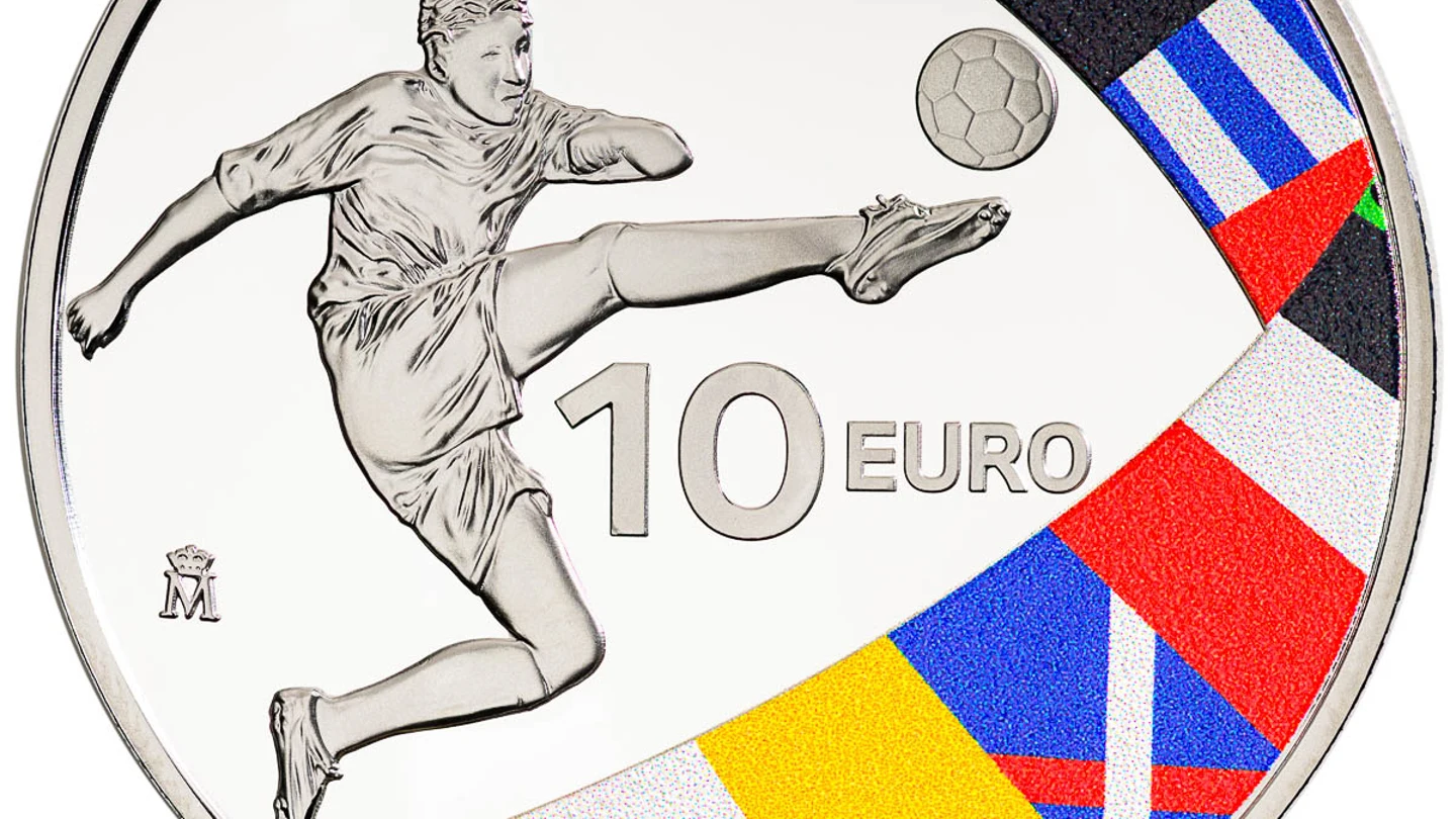La Fábrica de Moneda y Timbre producirá una colección de monedas conmemorando el triunfo de España en la Eurocopa Reverso de la moneda producida por la Fábrica de Moneda y Timbre conmemorativa de la Eurcopa