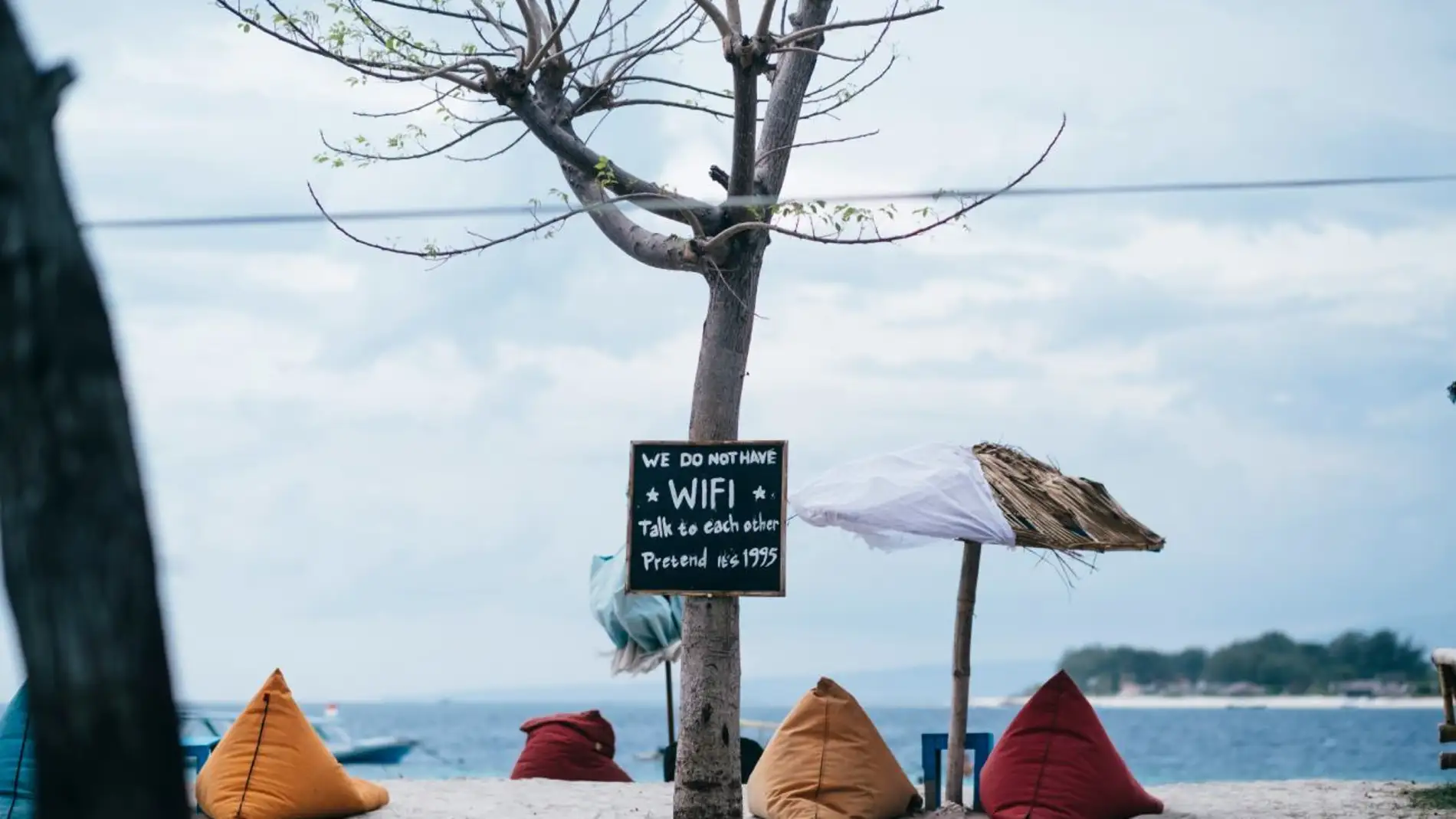 Por estas razones no deberías conectarte al WiFi gratis de la playa Por estas razones no deberías conectarte al WiFi gratis de la playa