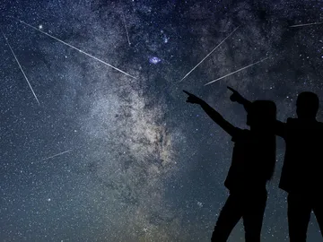 Imagen de archivo de estrellas fugaces Imagen de archivo de estrellas fugaces