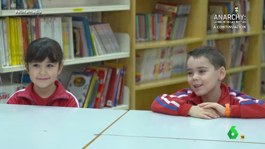 Así explica un niño a Thais Villas por qué su primer viaje conduciendo el coche será a Murcia Así explica un niño a Thais Villas por qué su primer viaje conduciendo el coche será a Murcia